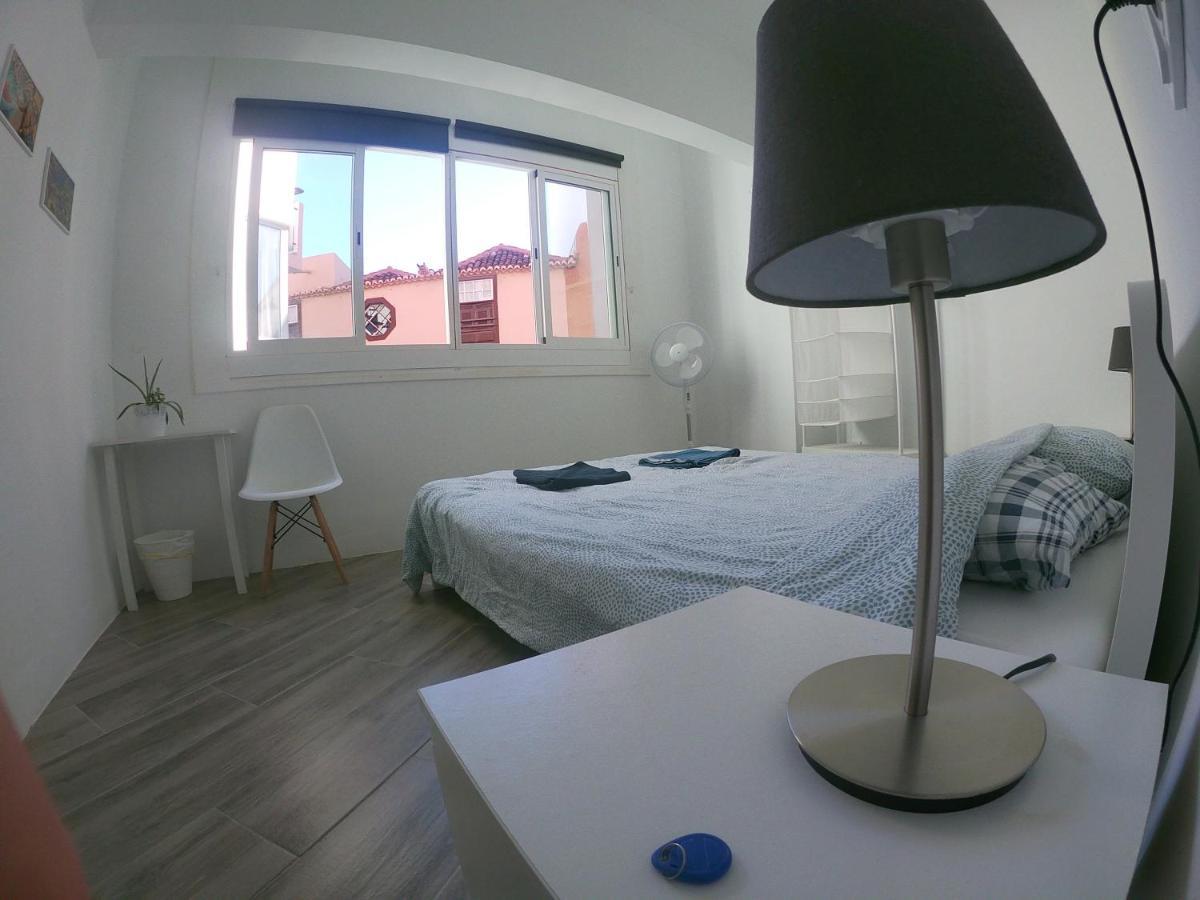 Room With Private Bathroom - Vivienda Vacacional Out Of Blue Santa Cruz de la Palma  Ngoại thất bức ảnh