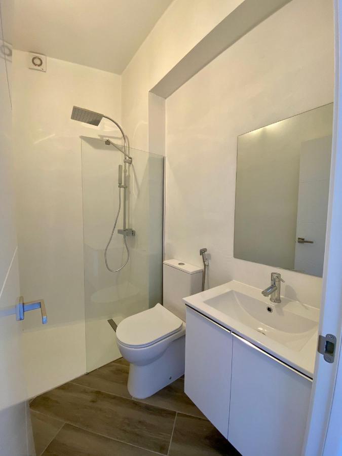 Room With Private Bathroom - Vivienda Vacacional Out Of Blue Santa Cruz de la Palma  Ngoại thất bức ảnh