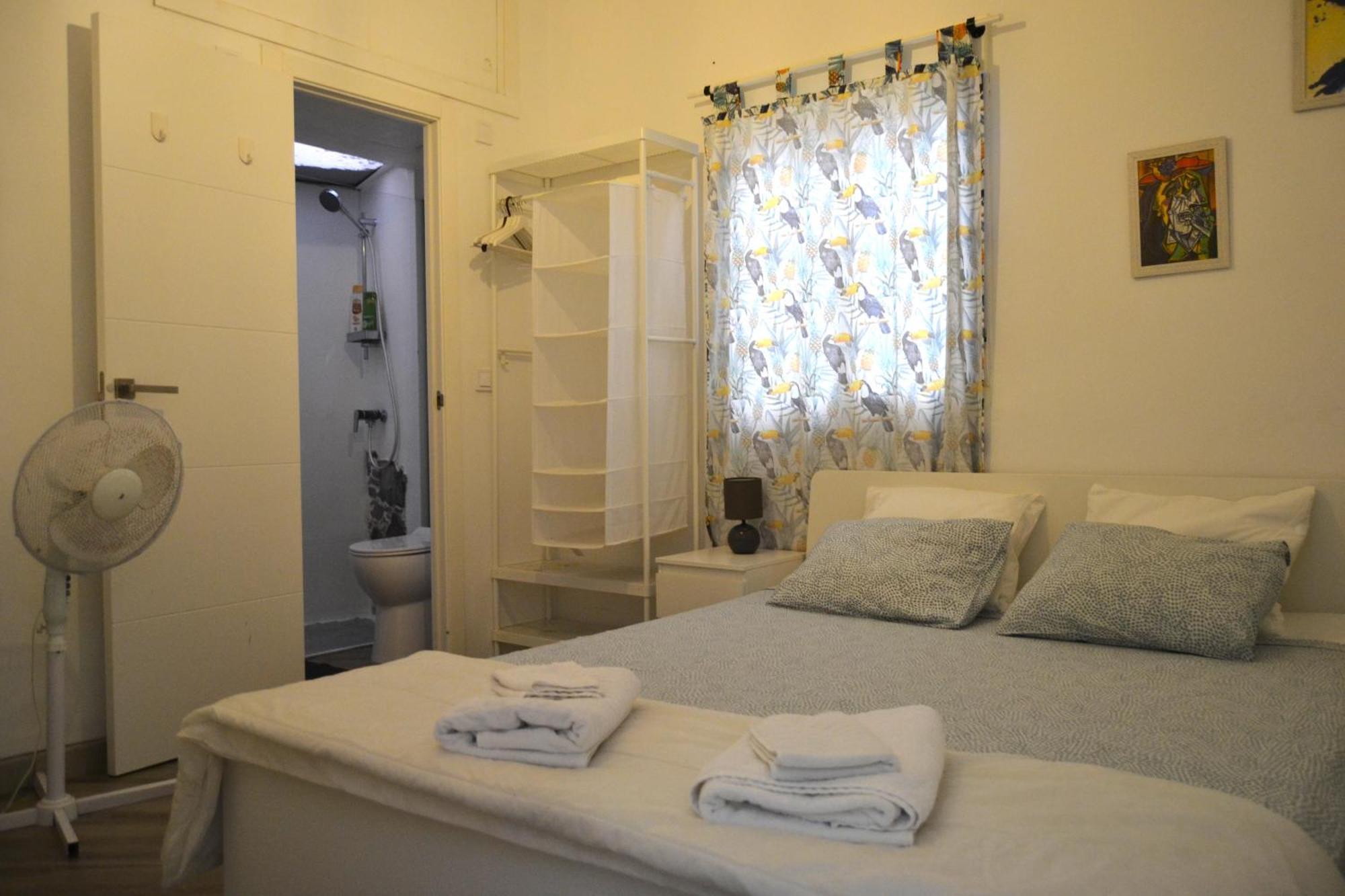 Room With Private Bathroom - Vivienda Vacacional Out Of Blue Santa Cruz de la Palma  Ngoại thất bức ảnh
