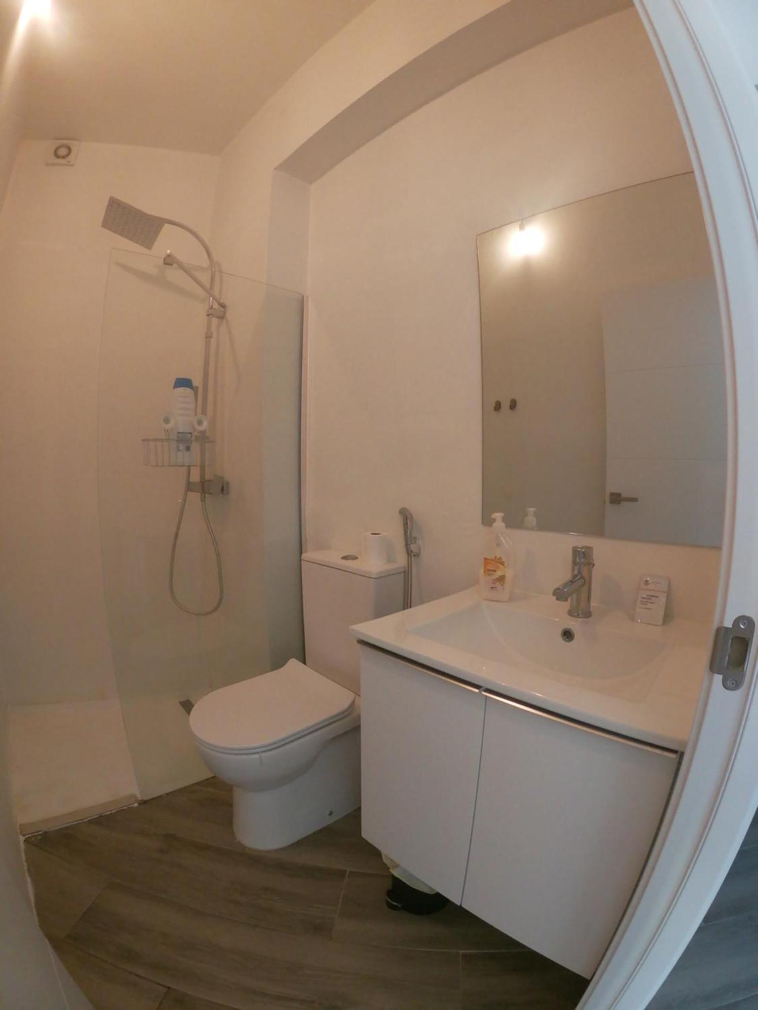 Room With Private Bathroom - Vivienda Vacacional Out Of Blue Santa Cruz de la Palma  Ngoại thất bức ảnh
